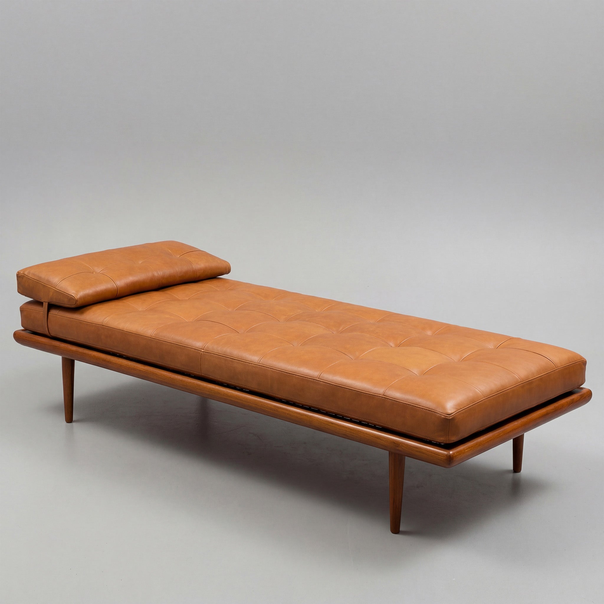 "Minerva" Daybed
