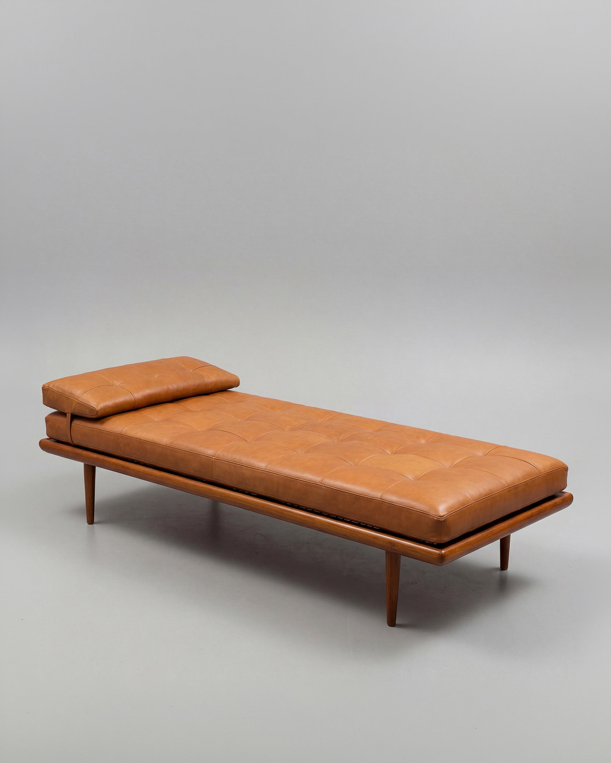 Minerva Daybed