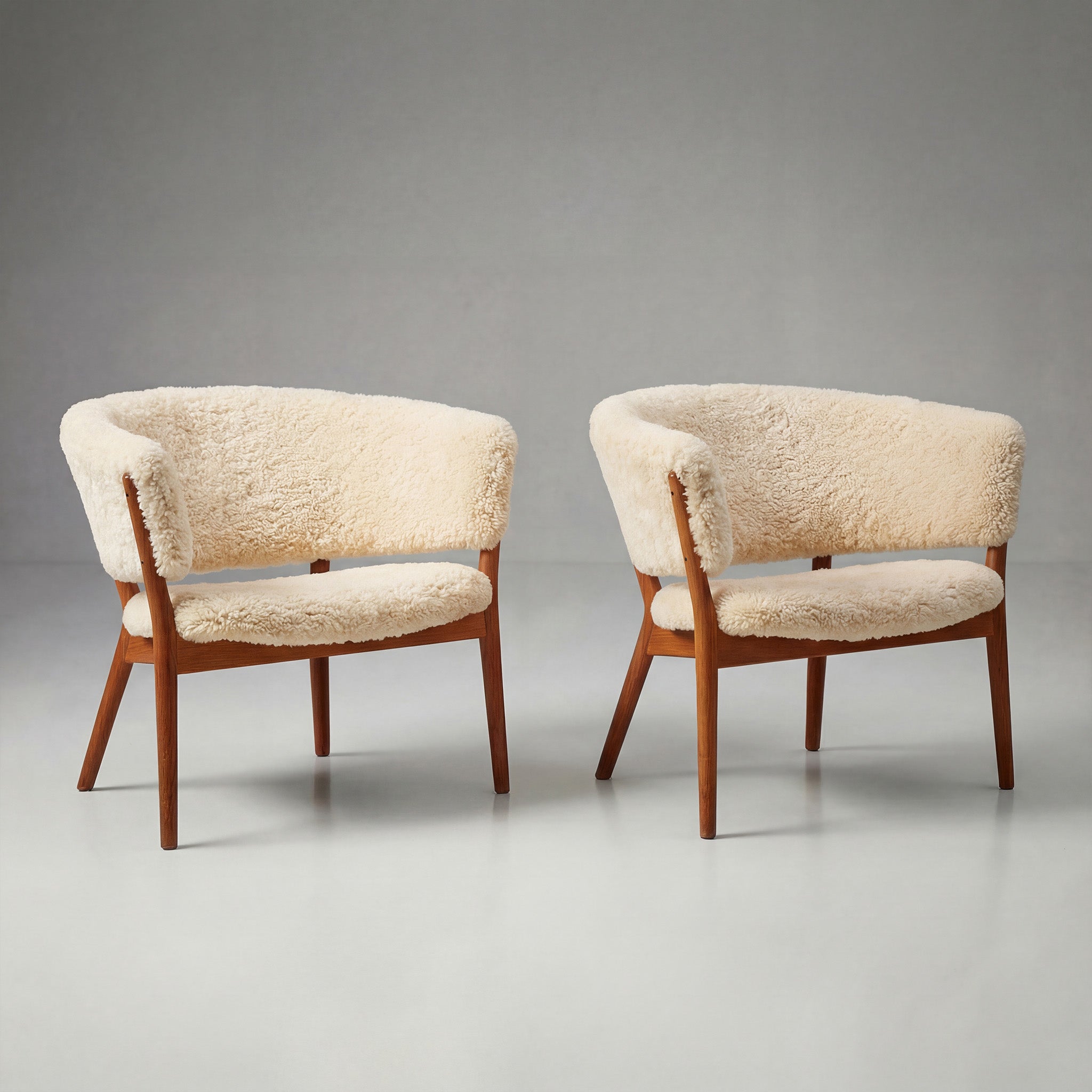 Pair of Lounge Chairs (Model 83)