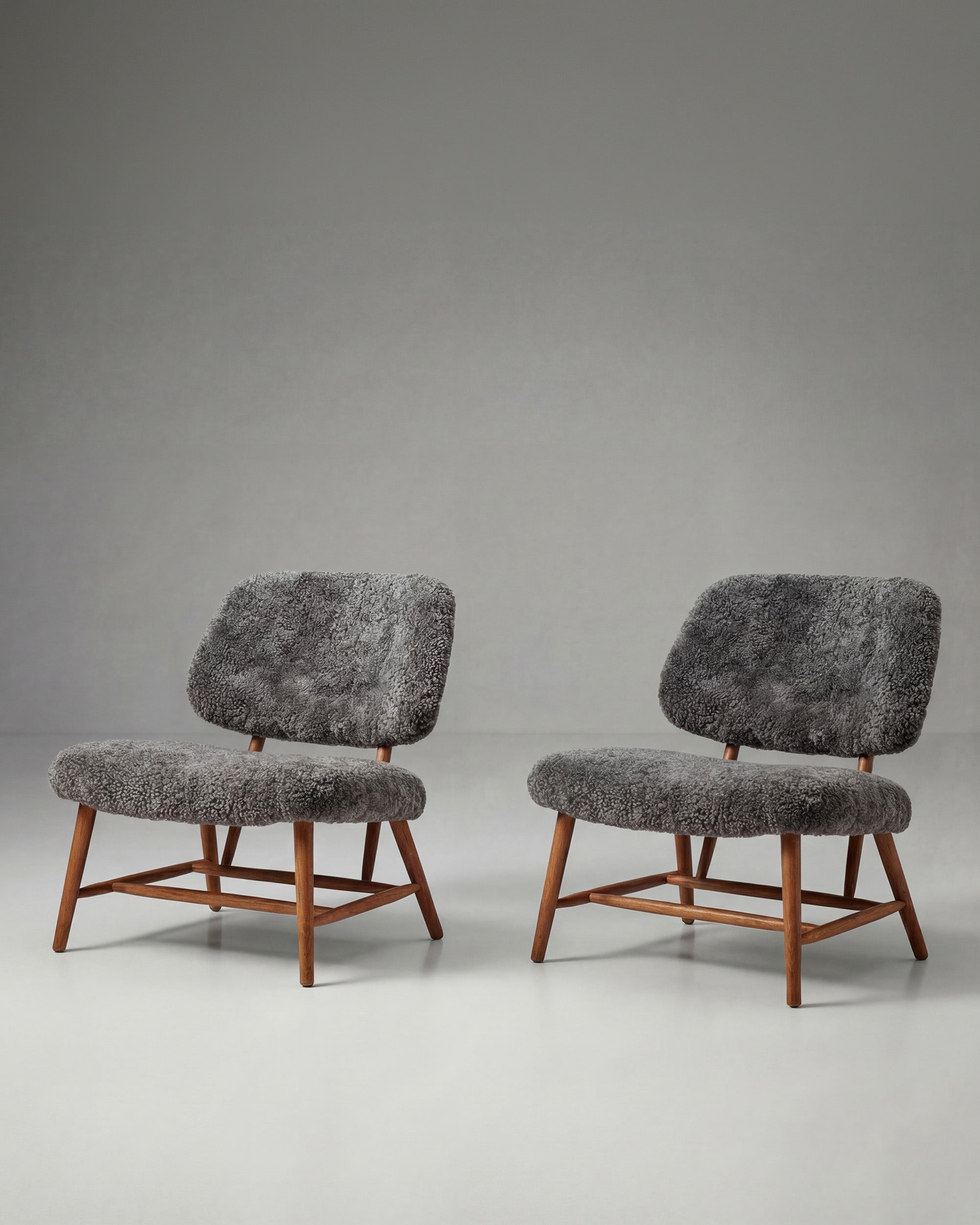 TeVe Easy Chairs